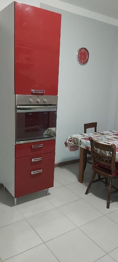 Jr-Escanio Ancona Bagian luar foto